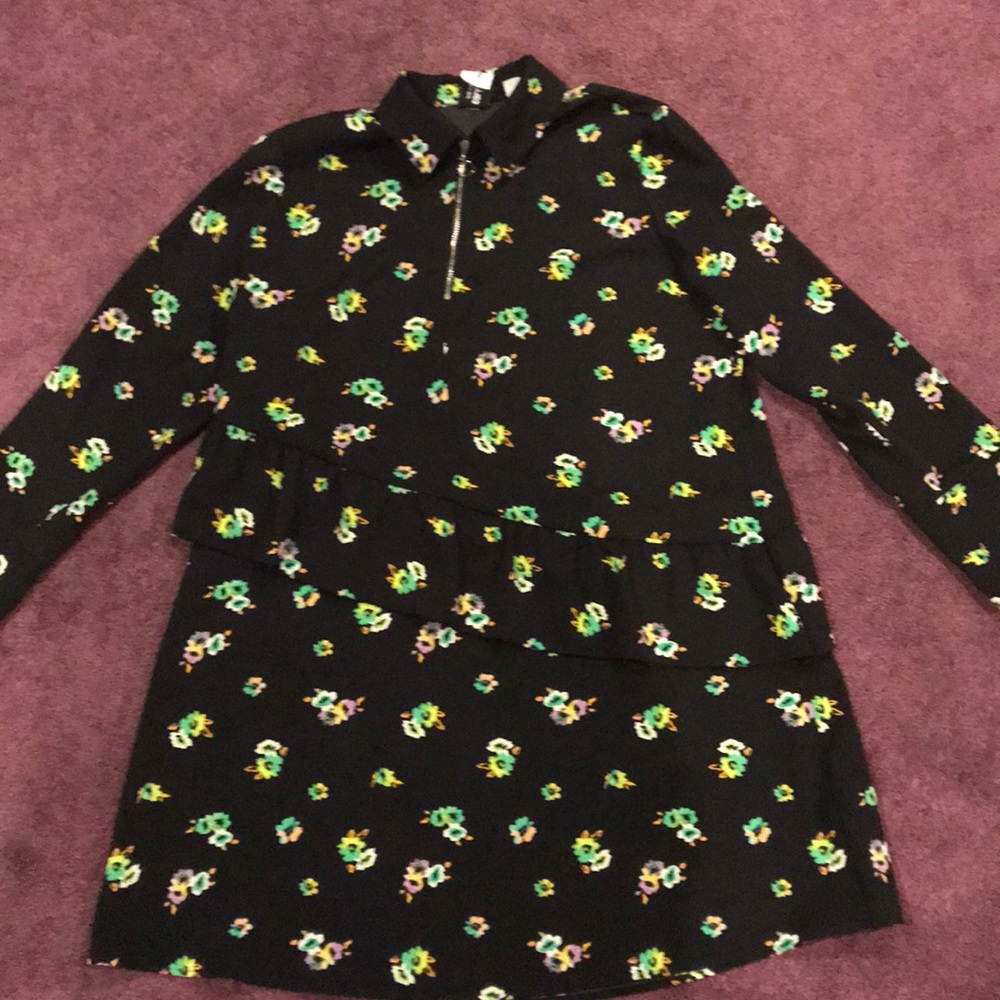 Floral Dress with Collar
